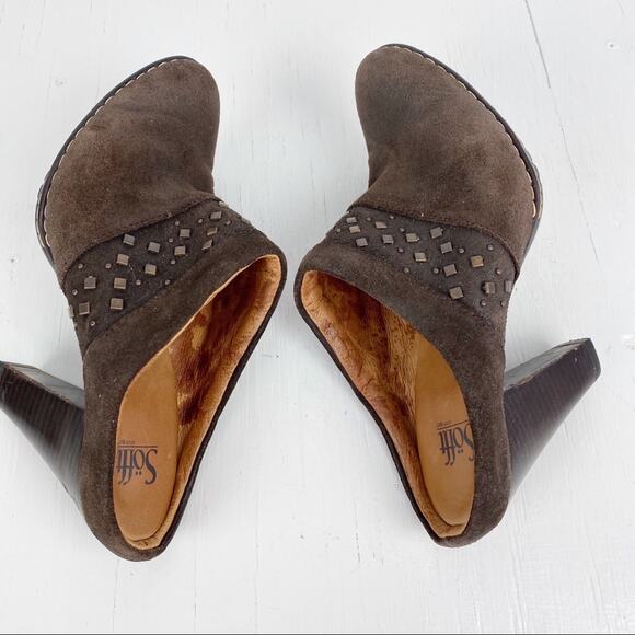 Sofft Suede Mule Size 9 M Brown Metal Studs - Picture 8 of 11
